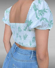 Load image into Gallery viewer, Puff Sleeve Crop Top
