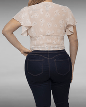 Load image into Gallery viewer, Ivy Floral Top
