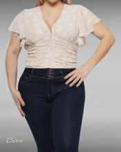 Load image into Gallery viewer, Ivy Floral Top
